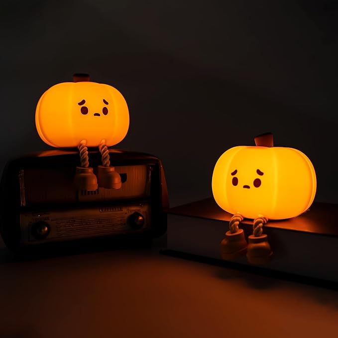 PumpkiLight™ - Lampada Notturna a Forma di Zucca