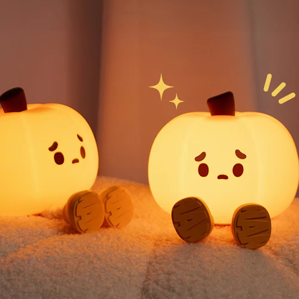 PumpkiLight™ - Lampada Notturna a Forma di Zucca